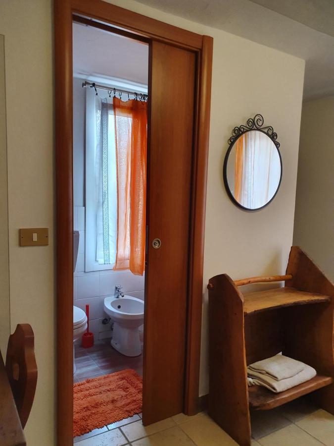 B&B Il Pettirosso Malonno Luaran gambar