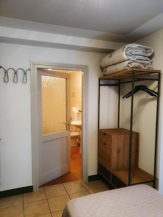 B&B Il Pettirosso Malonno Luaran gambar