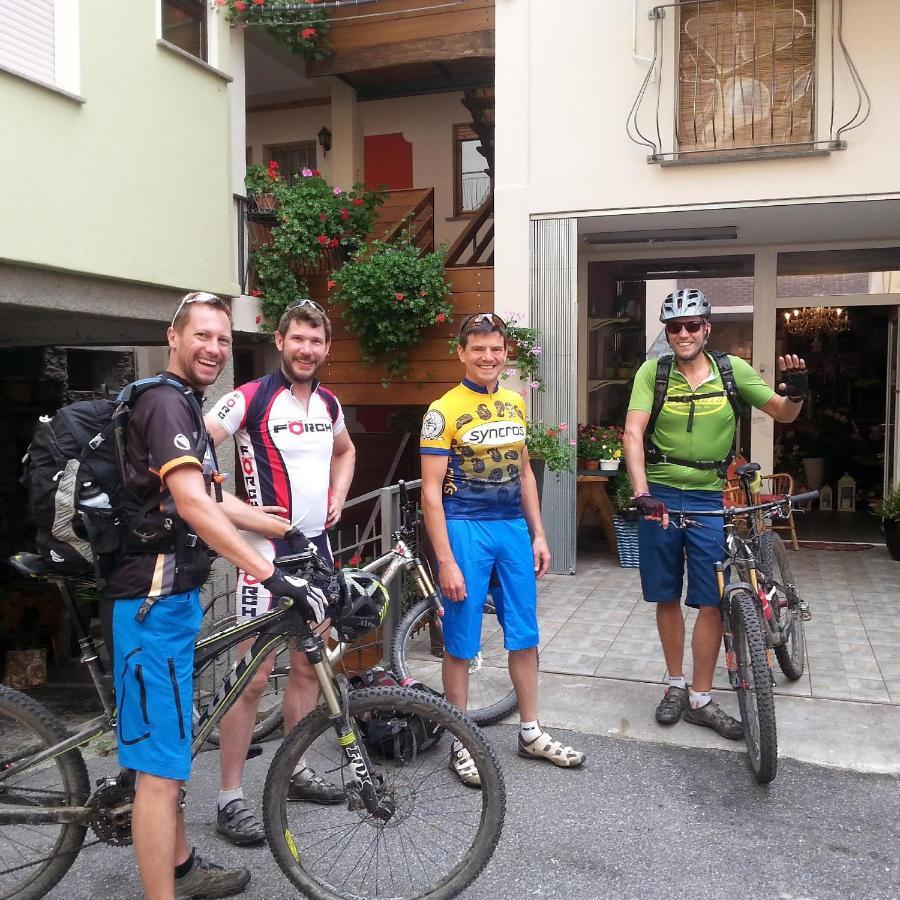 B&B Il Pettirosso Malonno Luaran gambar
