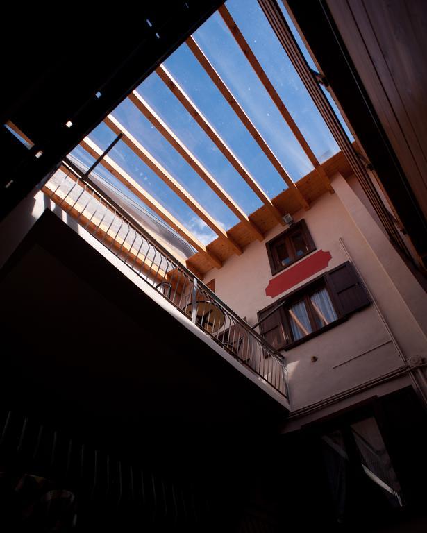 B&B Il Pettirosso Malonno Luaran gambar