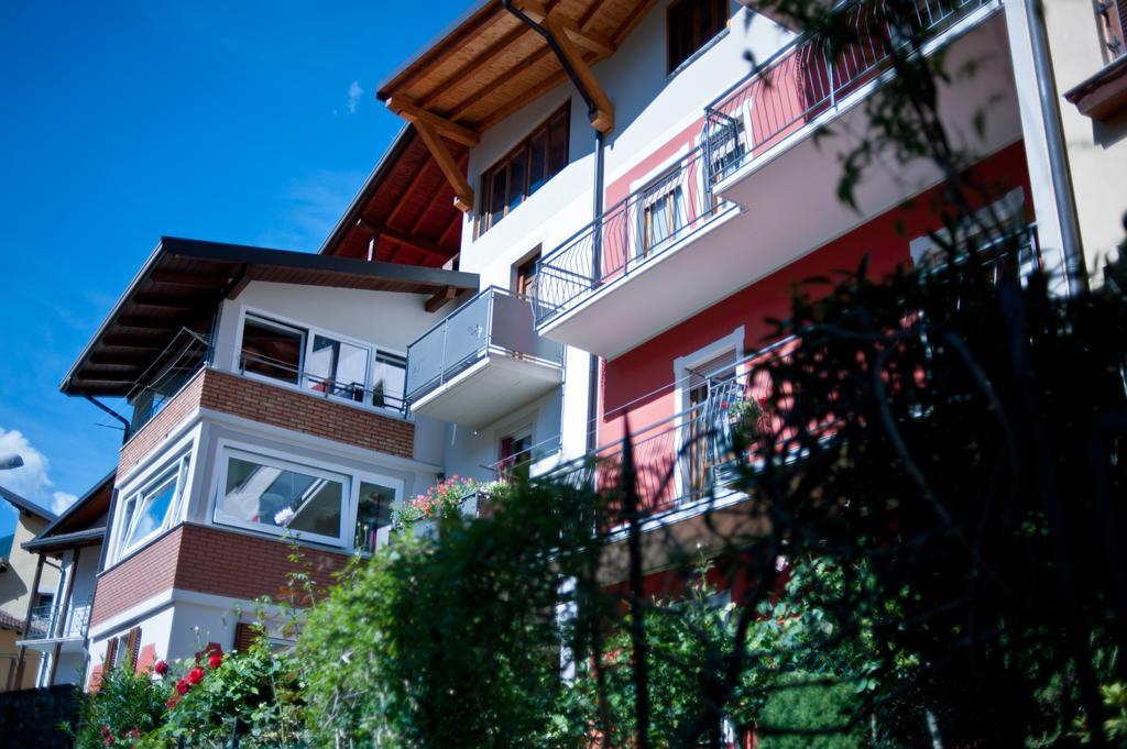 B&B Il Pettirosso Malonno Luaran gambar
